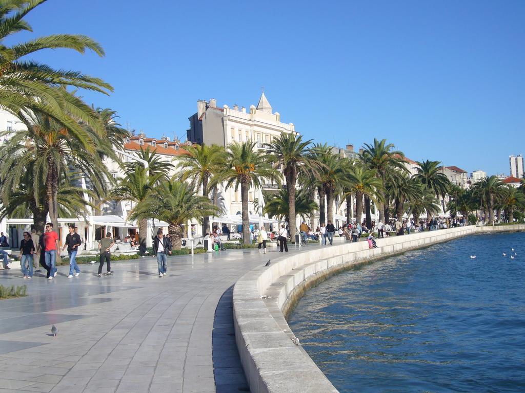 Luxury Lidija Rooms Split Exterior photo