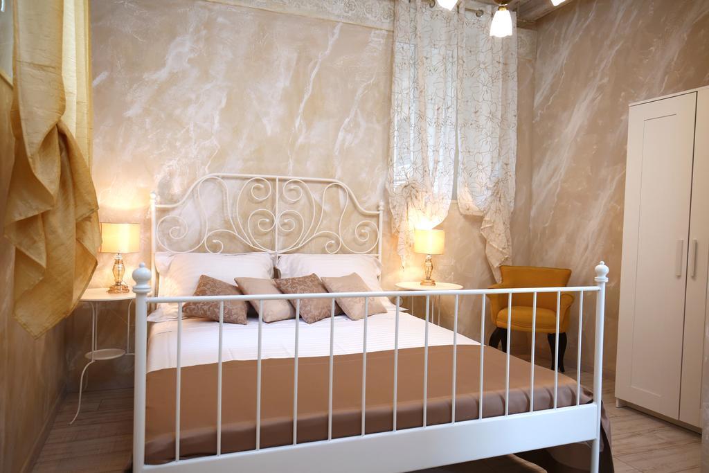 Luxury Lidija Rooms Split Exterior photo