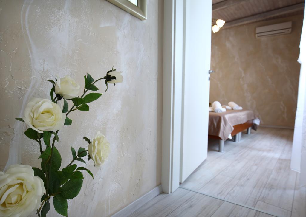 Luxury Lidija Rooms Split Exterior photo