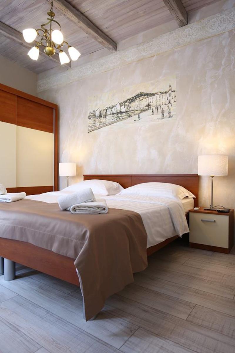 Luxury Lidija Rooms Split Exterior photo