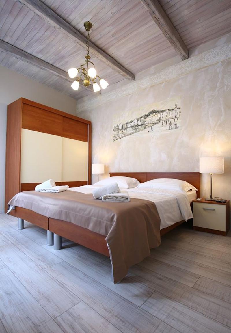 Luxury Lidija Rooms Split Exterior photo